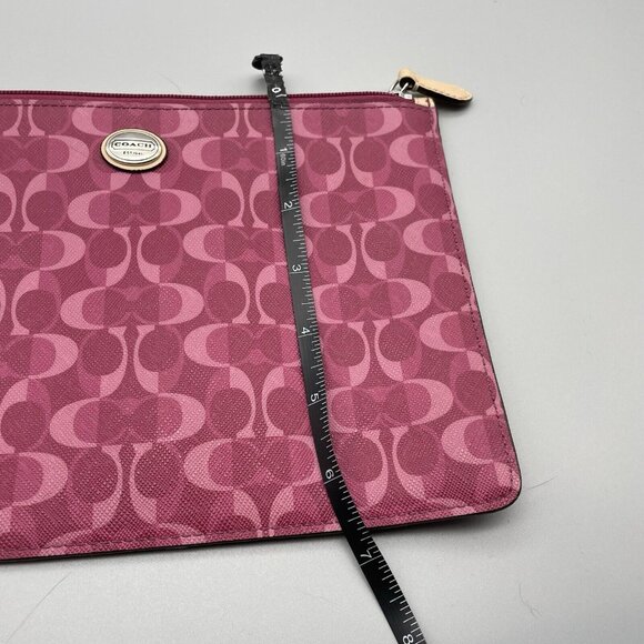 Coach F67516 Peyton Dream C Bordeaux Tech iPad Tablet Pouch Case Clutch Coquette - Picture 8 of 8